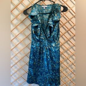 Liz Lange Satin ruffle maternity blouse 3/$25 sale